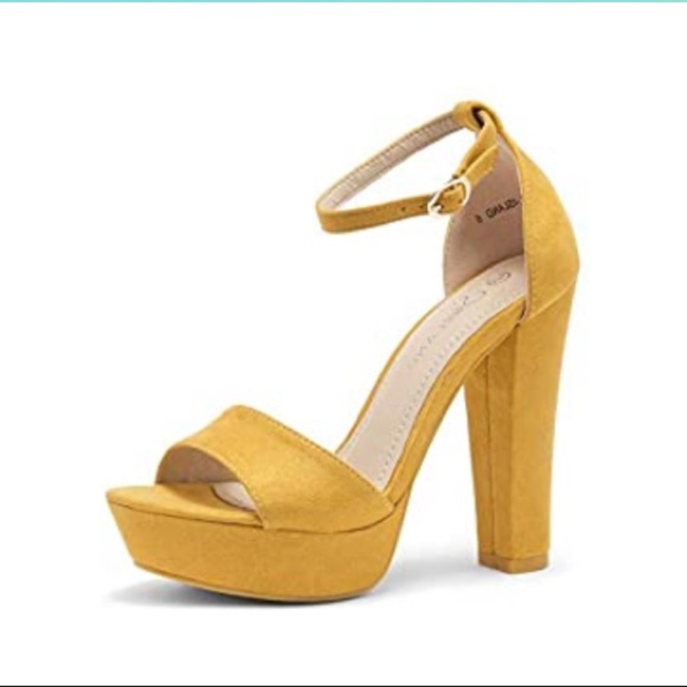 Chunky platform heel